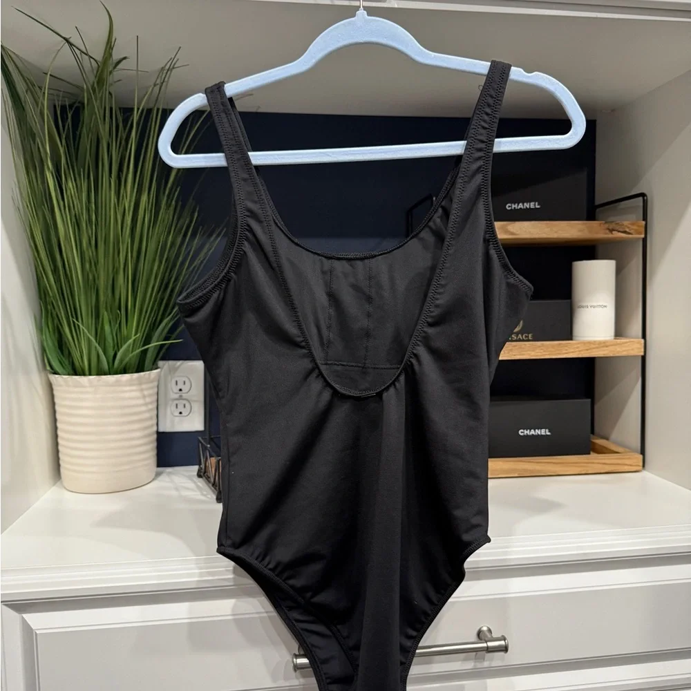 PINK Victoria's Secret SZ M Black Bodysuit One Piece - Picture 2 of 4